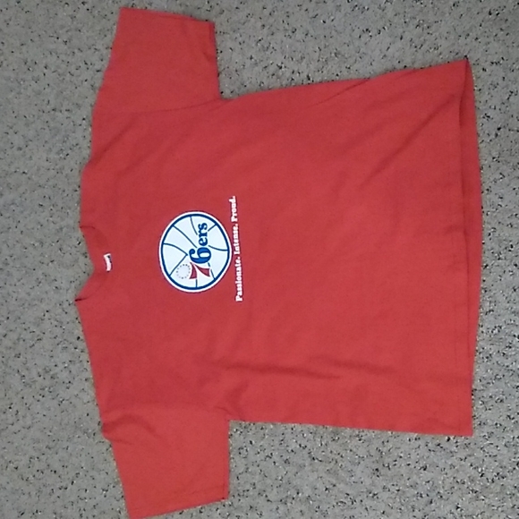 NBA Philadelphia 76ers Team Logo Graphic Print Tee Shirt Sz XLarge - Picture 1 of 4